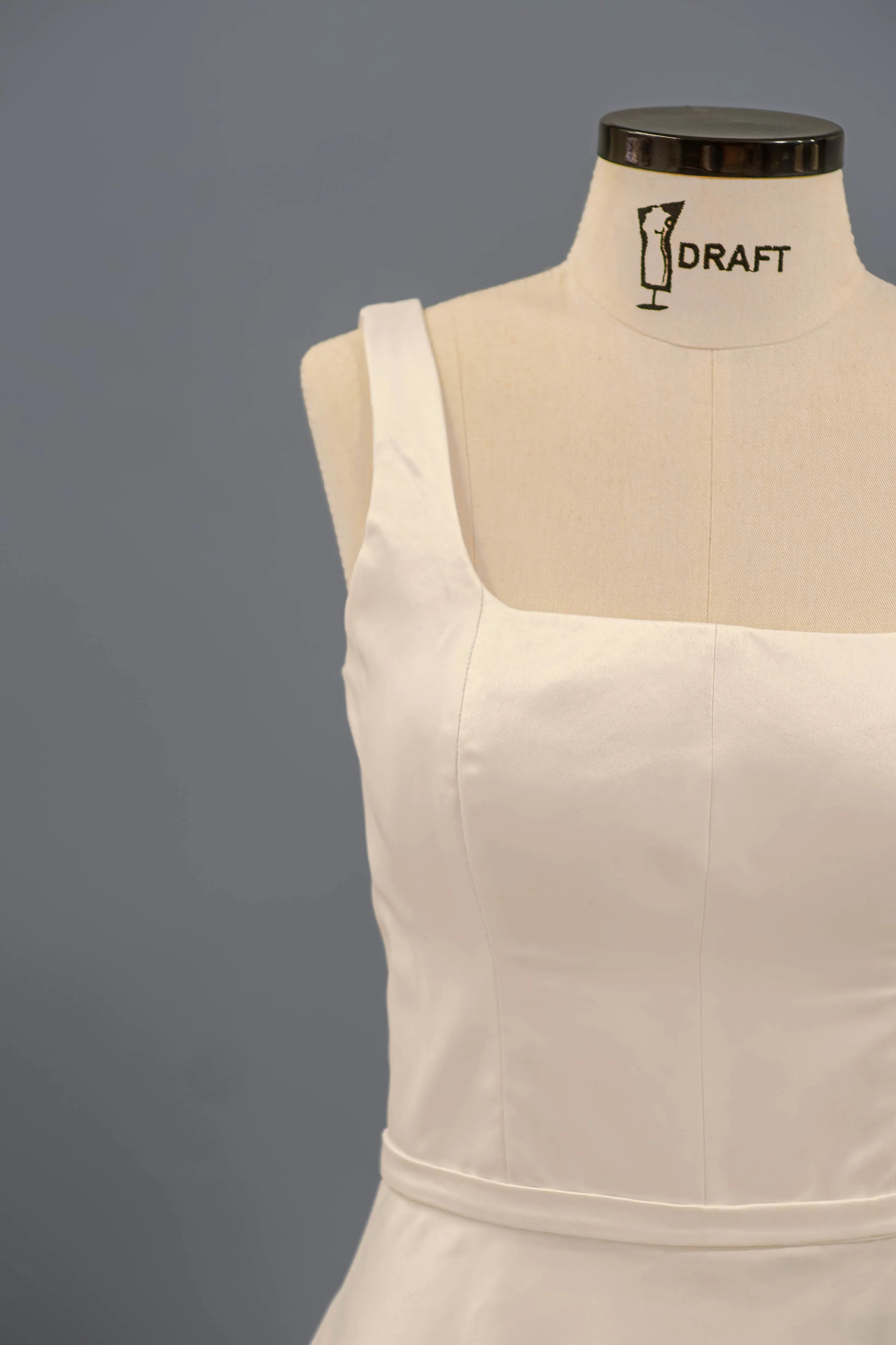 Vestido da Luiza no manequim